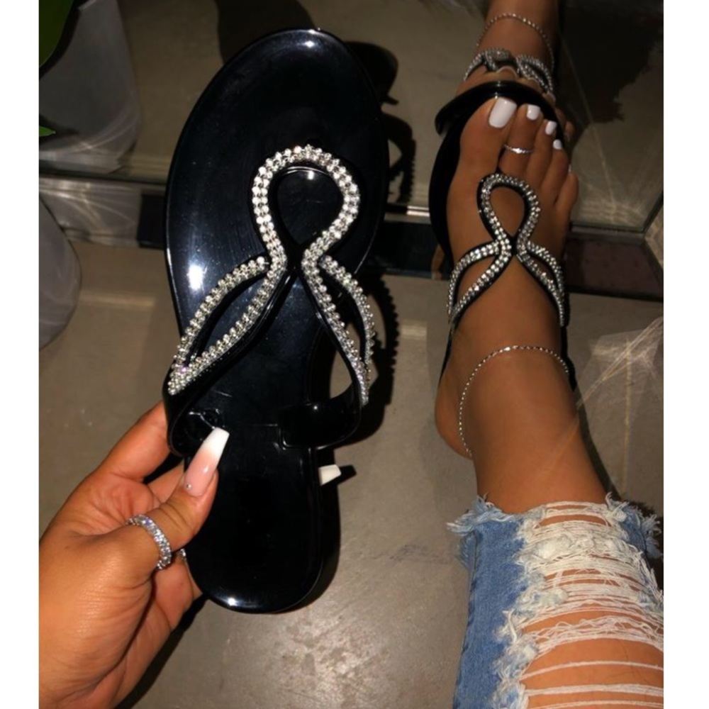 🔥New🔥Jodie Rhinestone Swirl Sandals. All sizes.